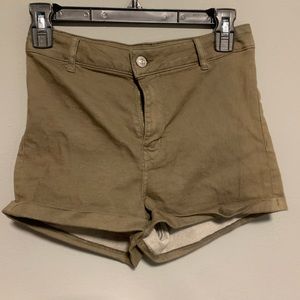 H&M olive green shorts